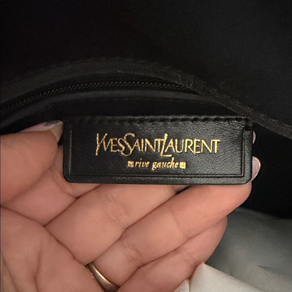 Yves✨ Saint Laurent ✨🖤Black Patent 🖤Tote with Gold Script - Picture 6 of 8